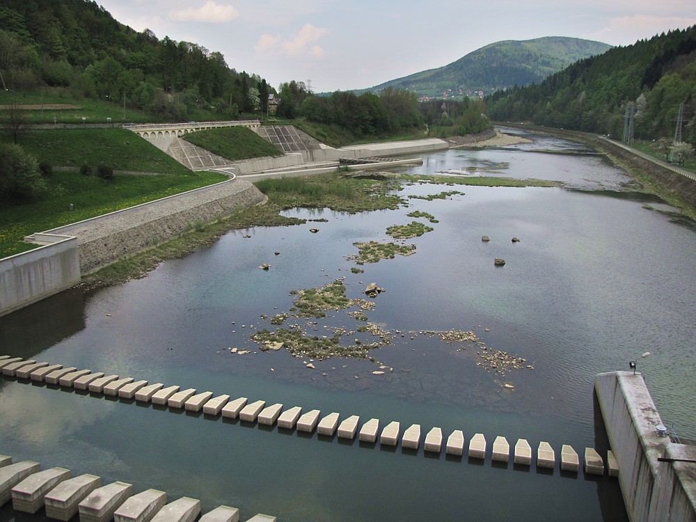 Soła, zapora w Międzybrodziu Bialskim
Beskidy 2011
Słowa kluczowe: woda