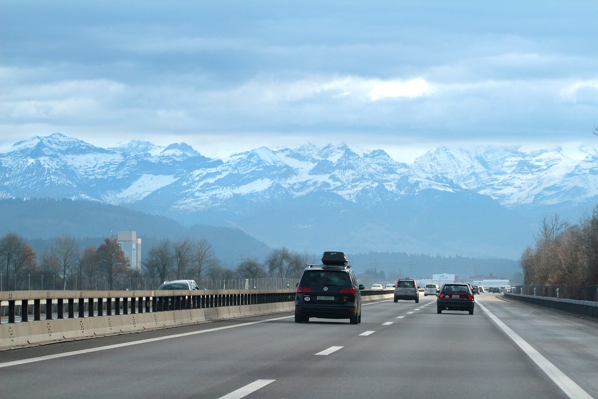 Alpy, autostrada
Szwajcaria 2016
Słowa kluczowe: niebieski,góry
