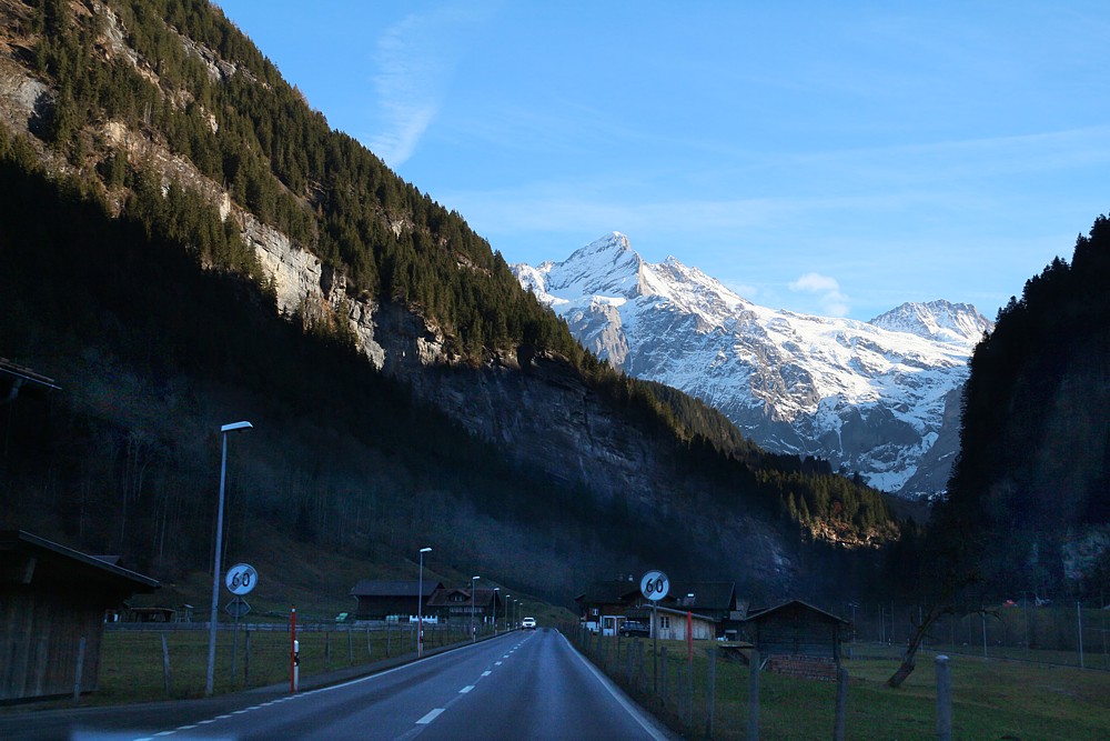 Alpy Szwajcarskie
Szwajcaria 2015
Słowa kluczowe: niebieski,woda,góry