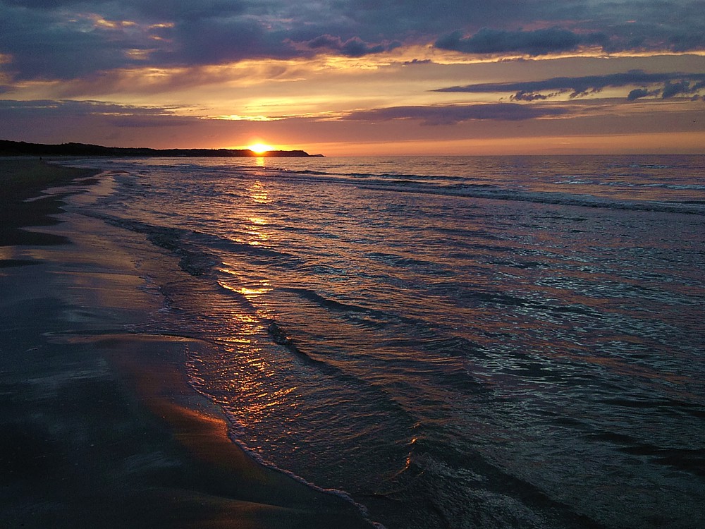 Zachód słońca nad Bałtykiem
Świnoujście 2012
Słowa kluczowe: morze,woda